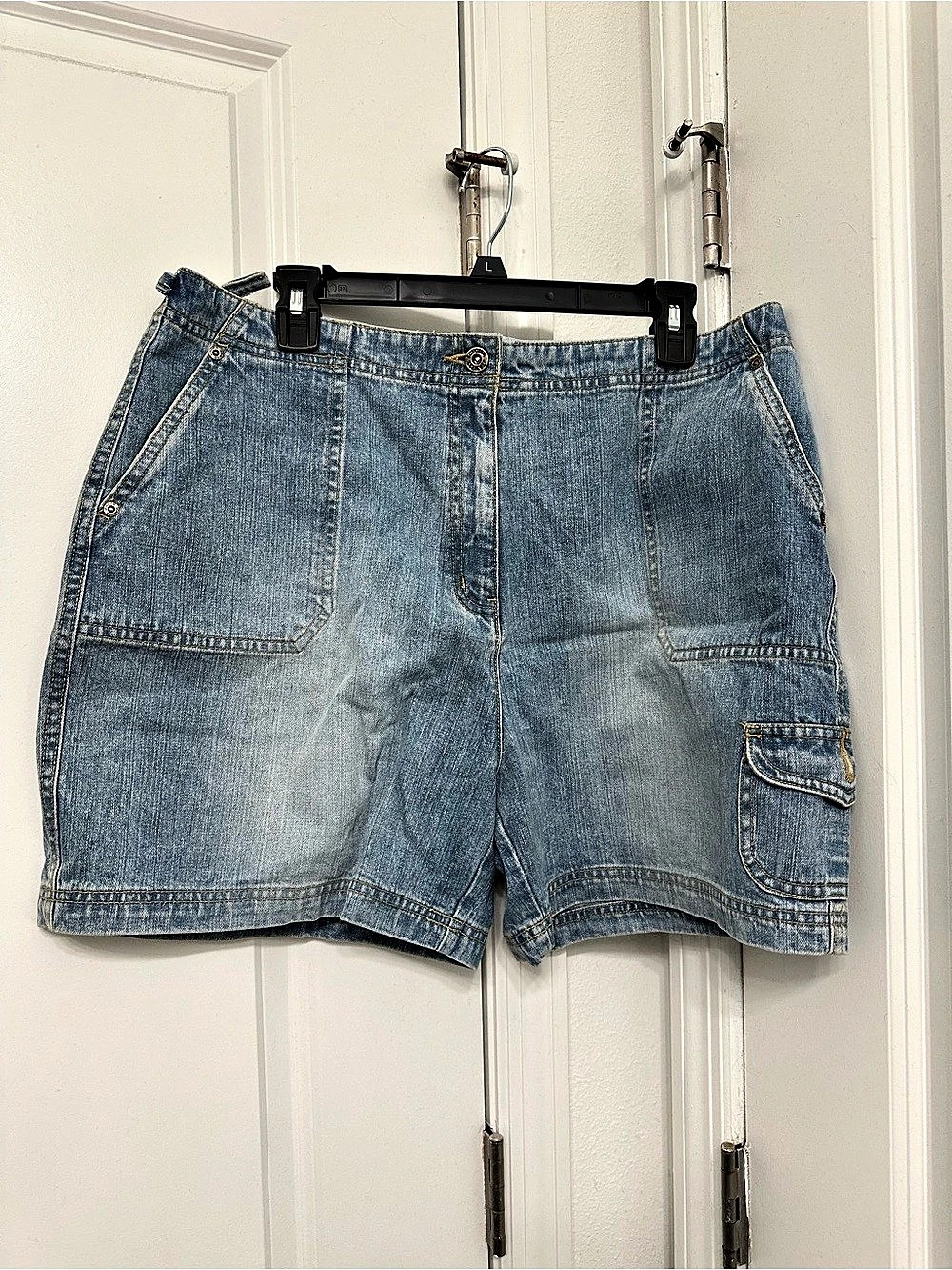 Sonoma Jean Company Women's Denim Jean Shorts Size 16